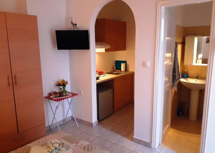 Larinaki's No3 Amorgos